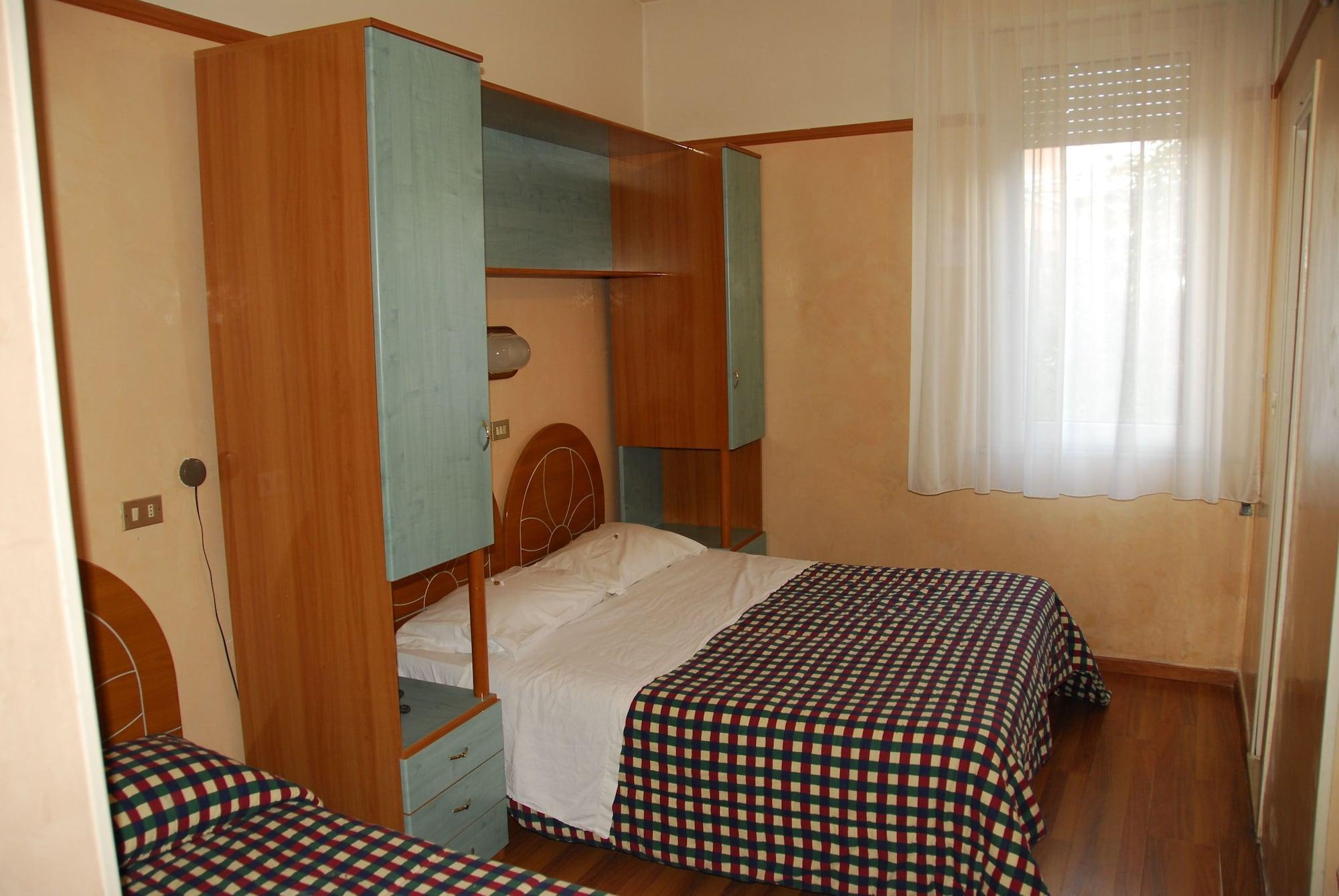 Hotel Britannia Rimini Marina Centro Exterior foto