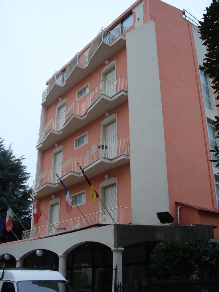 Hotel Britannia Rimini Marina Centro Exterior foto